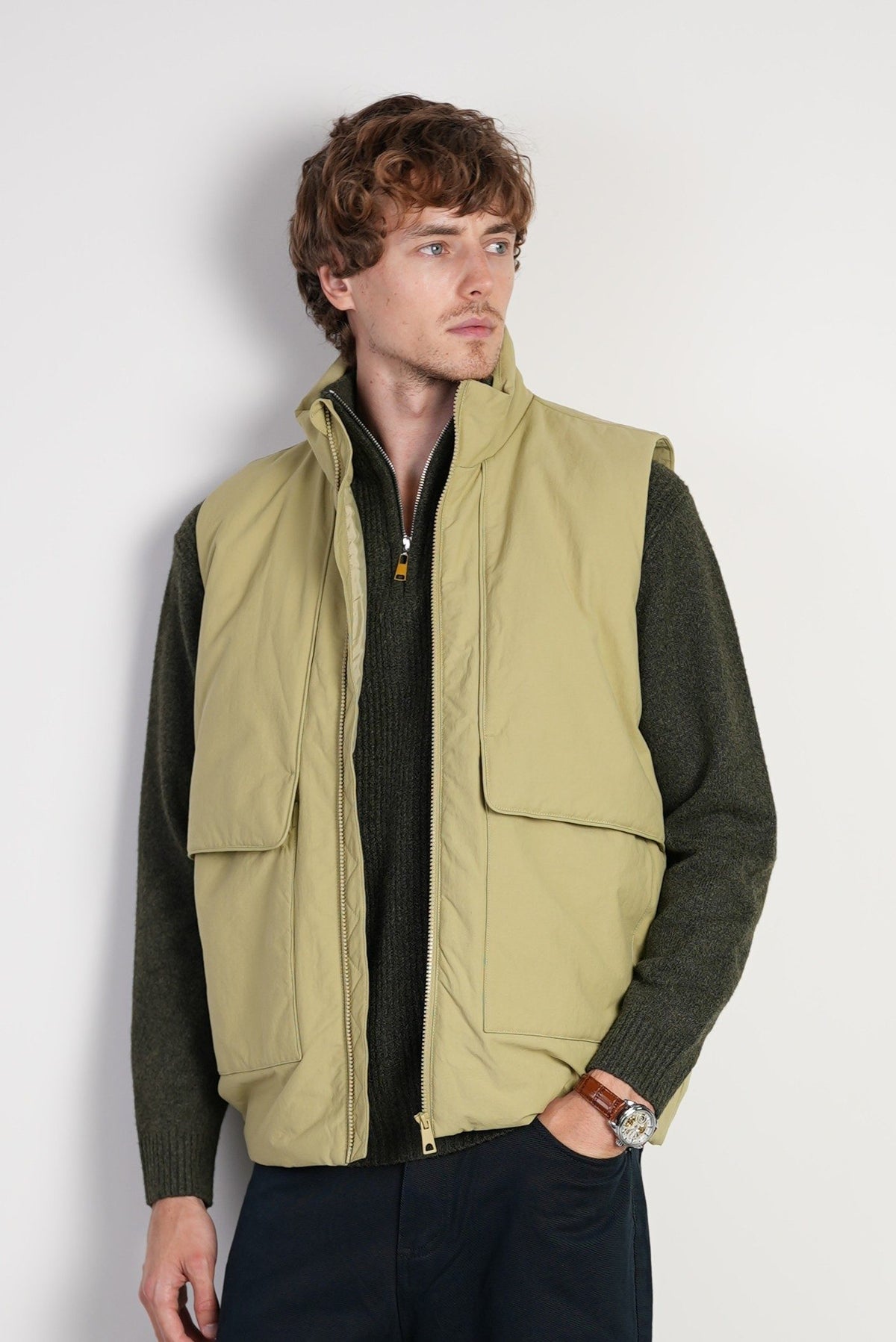 GREEN
