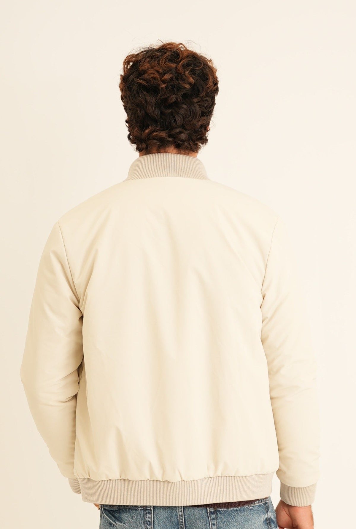 OFF WHITE
