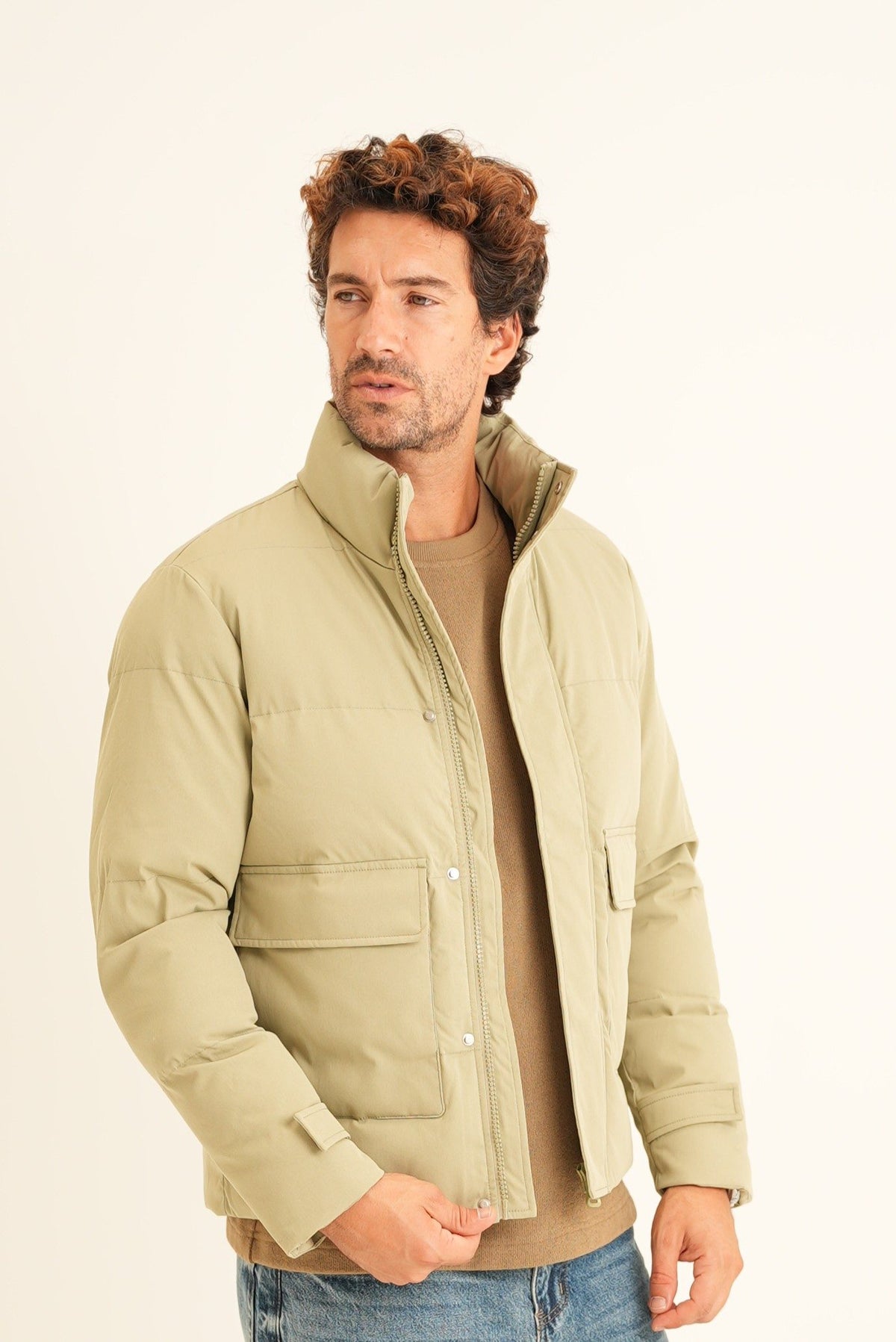 LIGHT GREEN