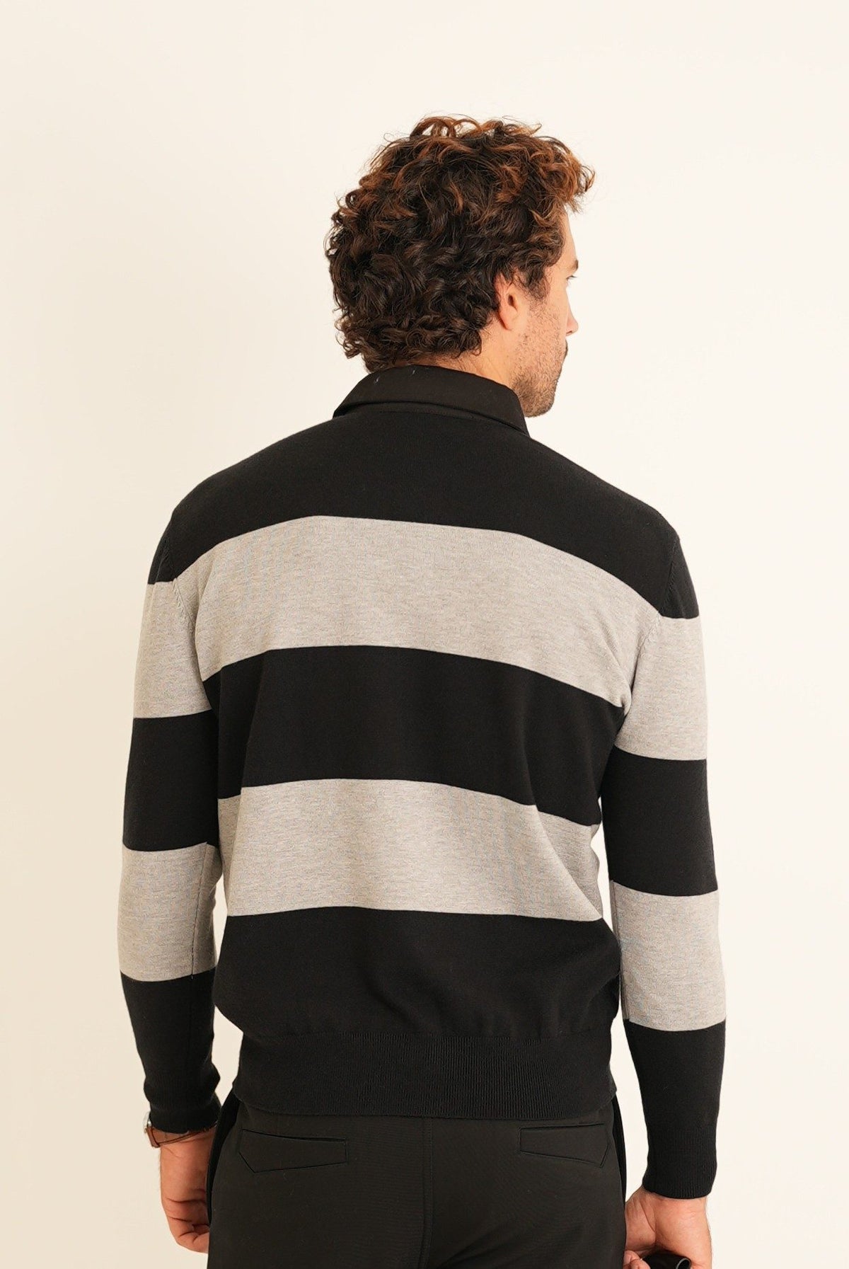 BLACK/GREY