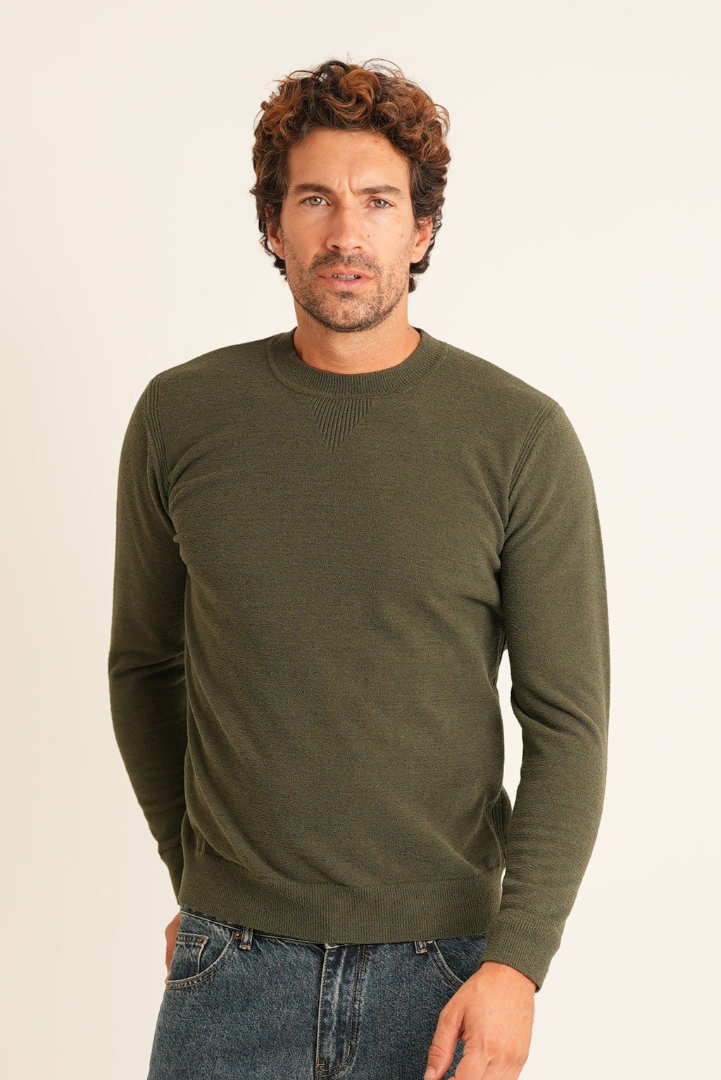 GREEN
